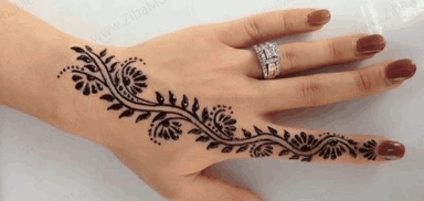 تصویر 2 از حنا هندی مشکی طبیعی مناسب طراحی جذاب و ماندگار پوست